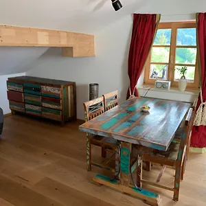  Apartment Dachgeschoss Mit Charme - Floor With Charme Deutschland